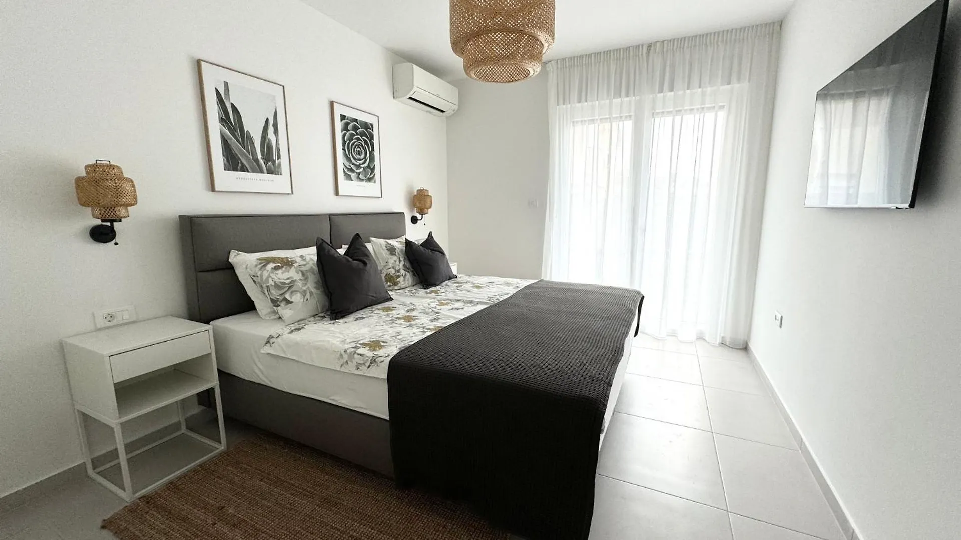 Apartment Divina V 150 Meters From The Beach Pula