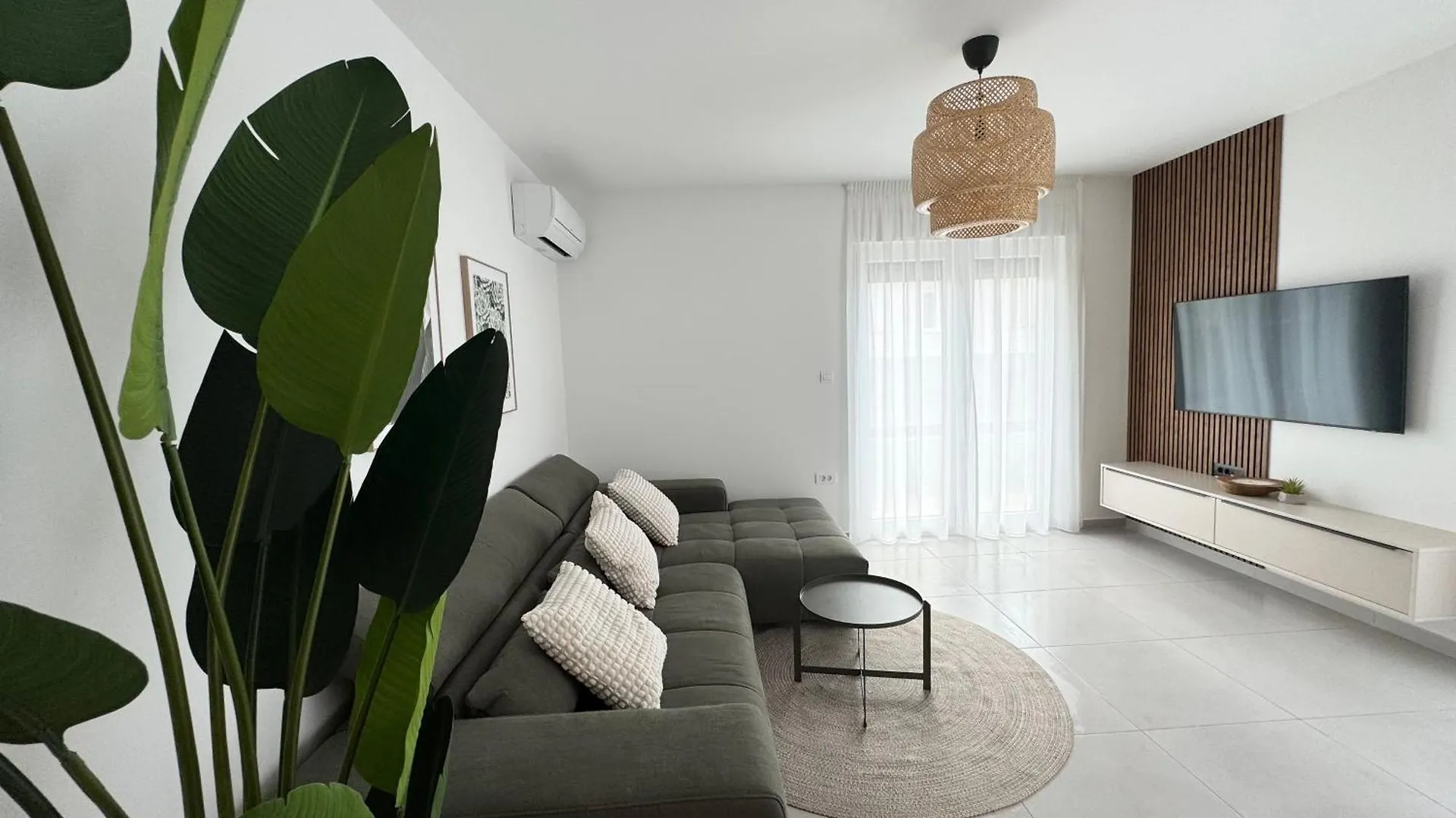 Apartment Divina V 150 Meters From The Beach Pula