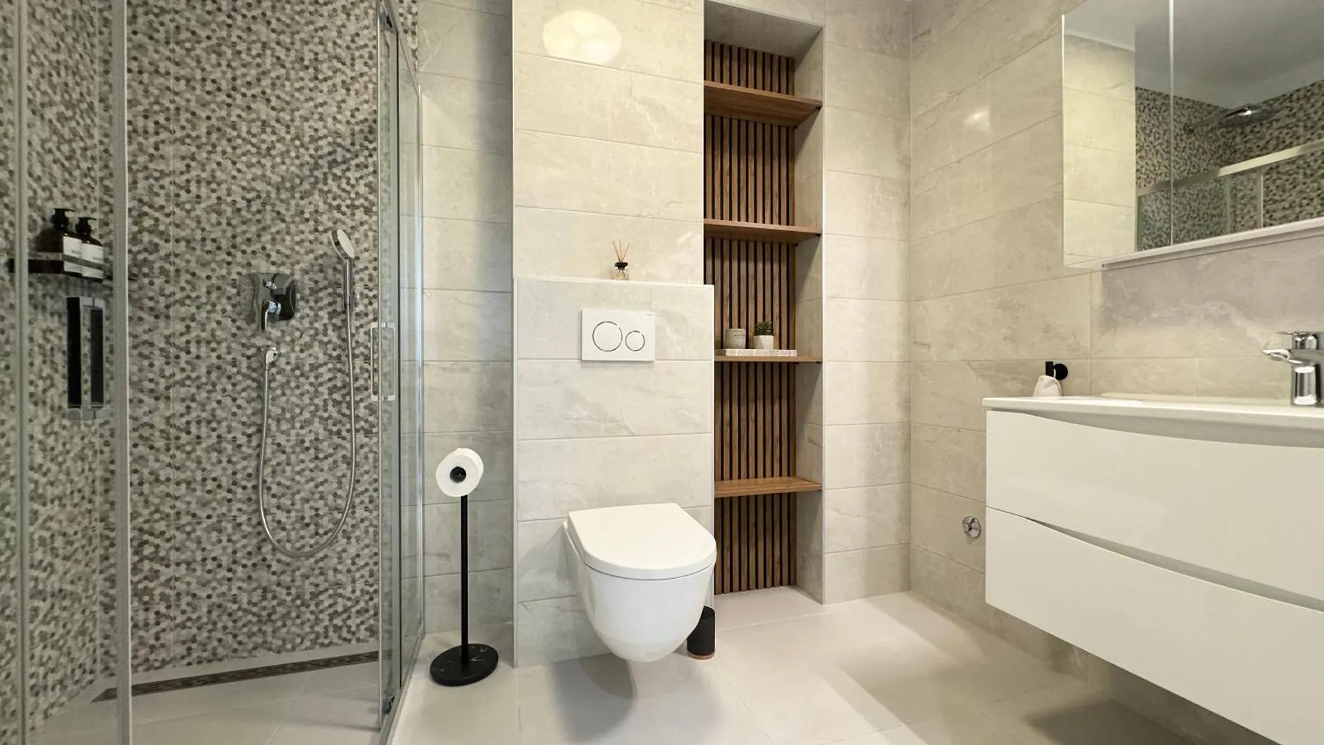 Apartment Divina V 150 Meters From The Beach Pula Croatia